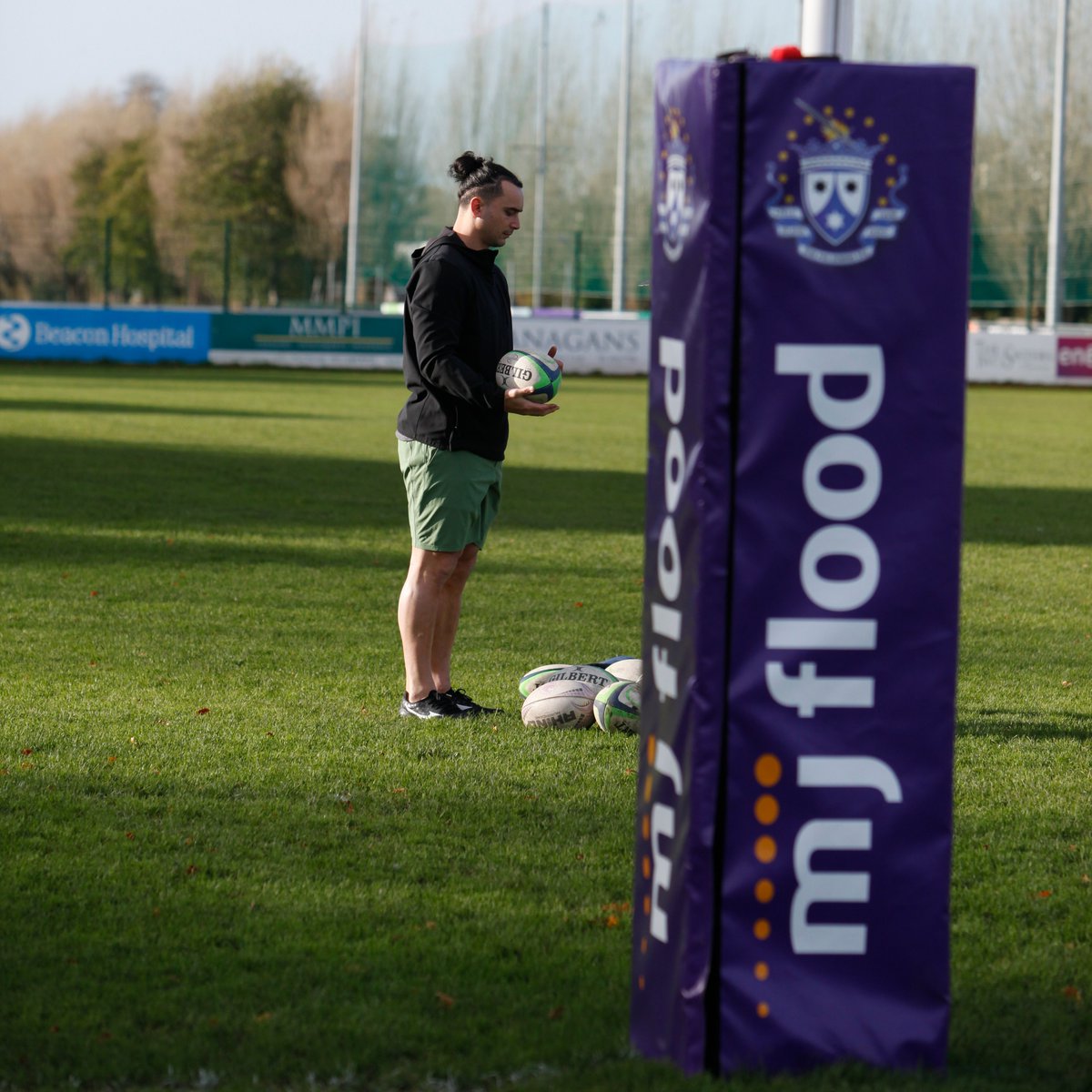 terenurerugby's tweet image. Great to have Ireland and Leinster player @JamesLowe_03 in the Club earlier today for a bit of kicking practice.
Can't say much more than that but.... #allwillberevealed

@MJFloodIreland @MJFloodSecurity @MJFloodTech