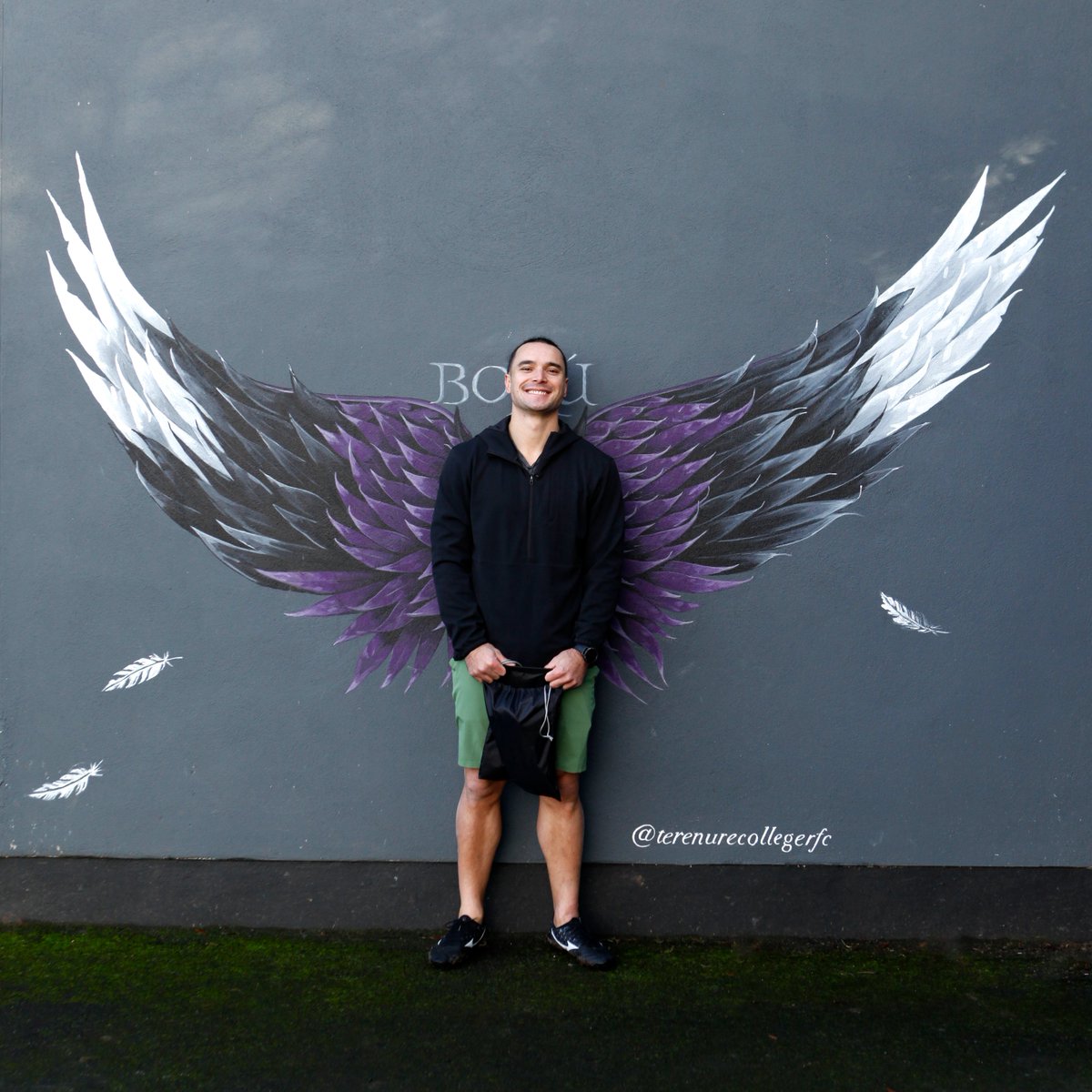 terenurerugby's tweet image. Great to have Ireland and Leinster player @JamesLowe_03 in the Club earlier today for a bit of kicking practice.
Can't say much more than that but.... #allwillberevealed

@MJFloodIreland @MJFloodSecurity @MJFloodTech