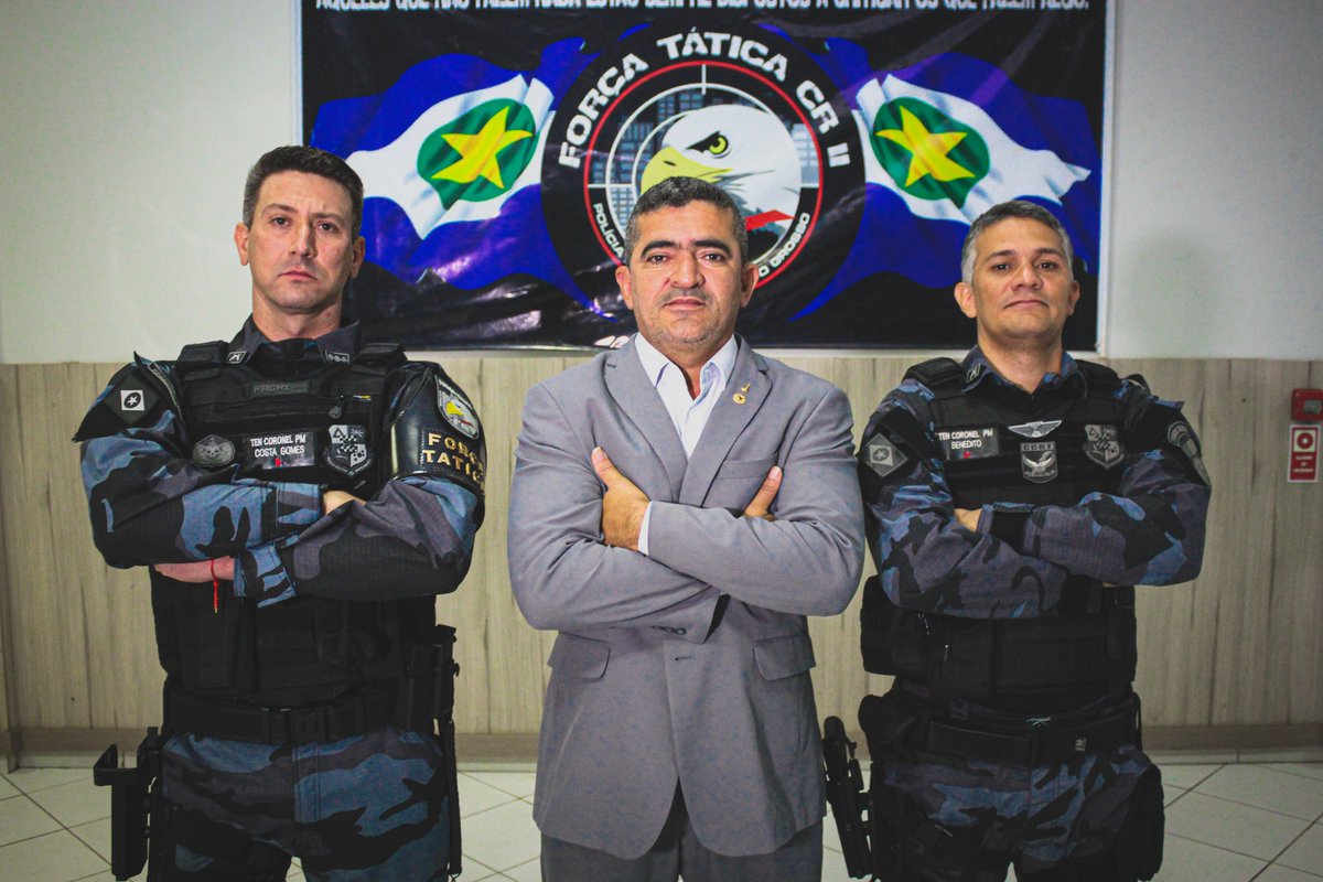 deputadoelizeu's tweet photo. Participei na manhã desta quarta-feira, da troca de comando da 15ª Companhia Independente de Força Tática, em Várzea Grande. #segurancapublica #policiamilitar #pmmt https://t.co/BX0P7HsxuZ