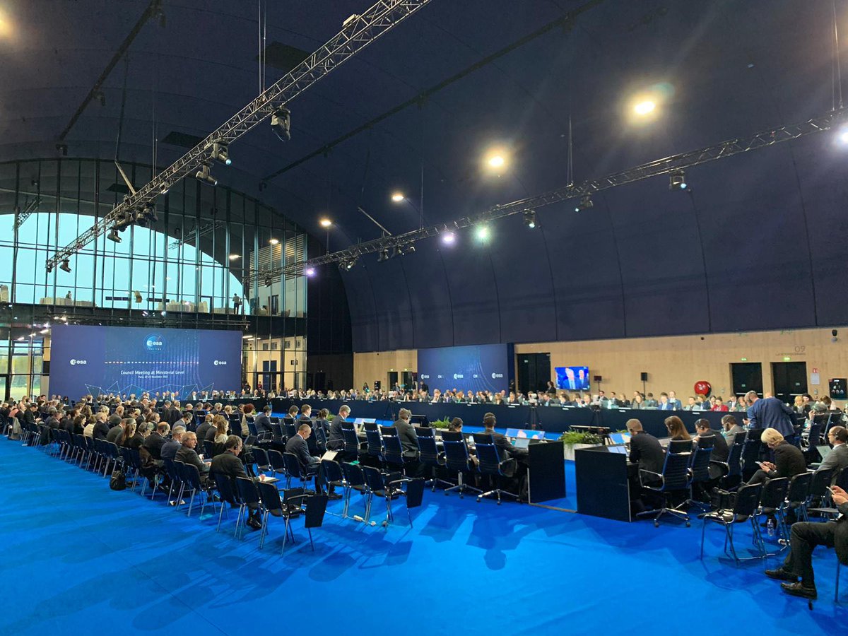 Het kabinet gaat 389 miljoen euro investeren in programma’s van het Europese Ruimtevaartagentschap (ESA). De Nederlandse investeringen zijn vandaag bekendgemaakt bij de Ministeriële Conferentie (MC22) van de 22 ESA-lidstaten in Parijs.

Nieuwsbericht ⤵️

rijksoverheid.nl/actueel/nieuws…