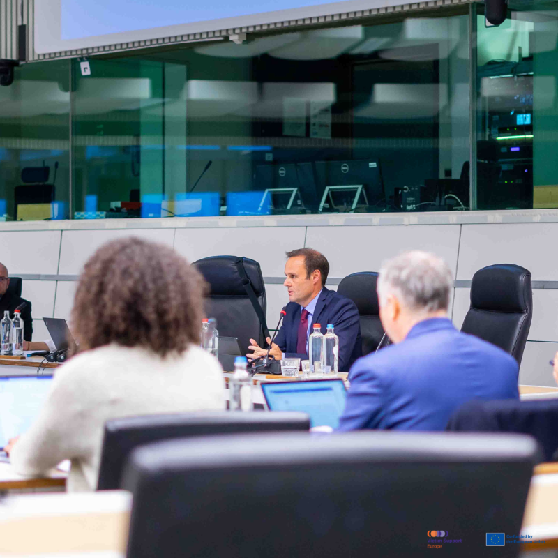 VictimSupportEU's tweet photo. Various support channels, through both generic and specialist services, should be made available to victims - including face-to-face, online support and helplines.
📞The EU #116006Helpline serves as great example in our new paper on #NationalVictimSupportFramework
Learn more👇
