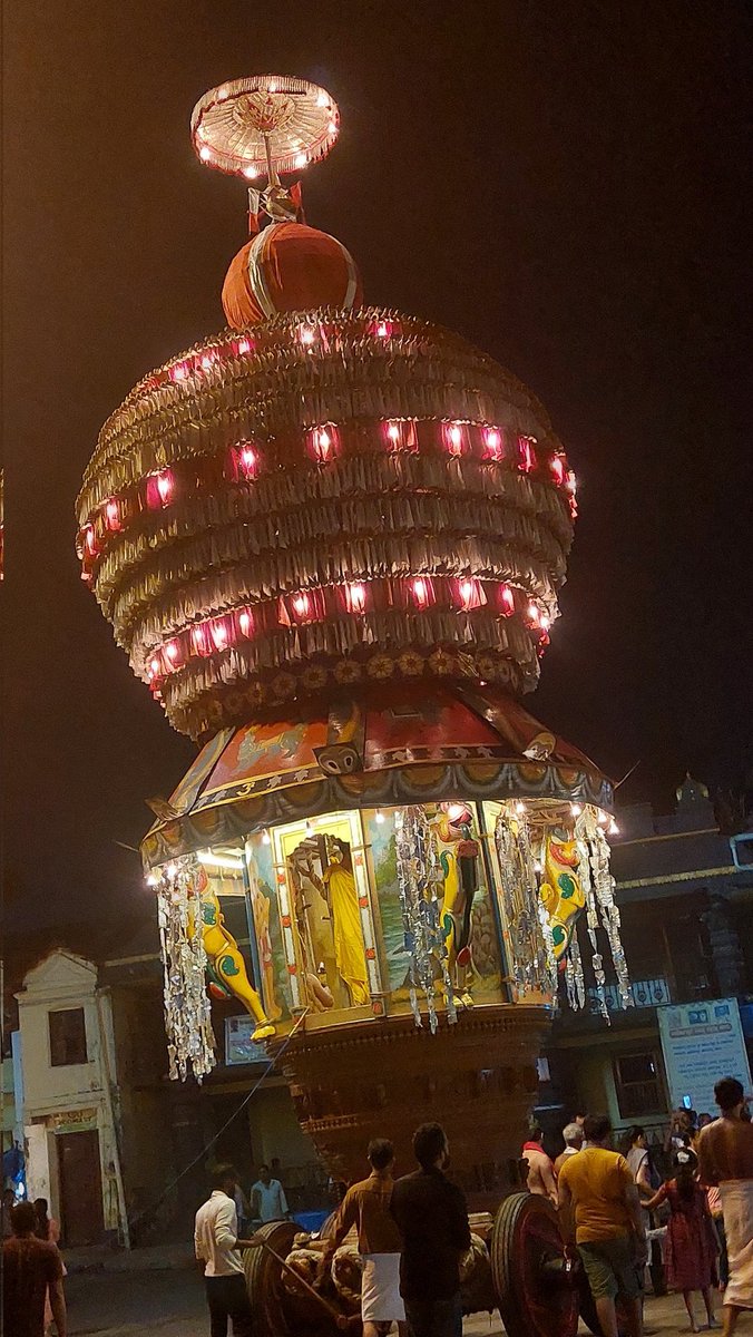 srikarcvtweets's tweet photo. This pilgrimage has been a highly satisfying one. Rathothstav at Udipi or the Gigantic Statue at Murdeshwar -sights to behold. Cleanliness at these temples is top notch. Everybody try visiting whenever you guys can. @incredibleindia @SKDMTemple https://t.co/ltPkdImRJa