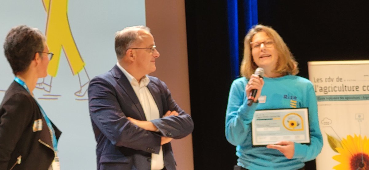 Clôture d'#esaconnect avec la remise des prix du concours de startup. <a href="/VEGEPOLYSVALLEY/">VEGEPOLYS VALLEY</a> est heureux de remettre son prix 2022 à <a href="/ag_rize/">Rize ag</a> , plateforme de diagnostic potentiel #carbone et de financement des crédits carbone. 👏 et (Re) bienvenue dans le réseau !