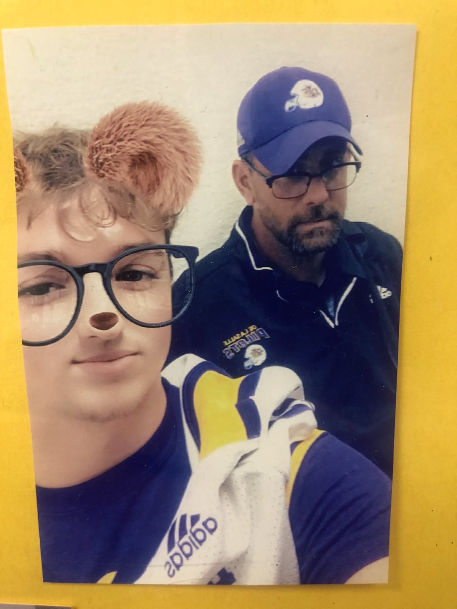 Greggjames62's tweet photo. Like I said, one of three players pics I have hanging in my office. Ev being Ev…2017 and 2018 before the title game…cool as they come. Miss you buddy, going to get this one for you! RIP. https://t.co/RnyS9FPL3o
