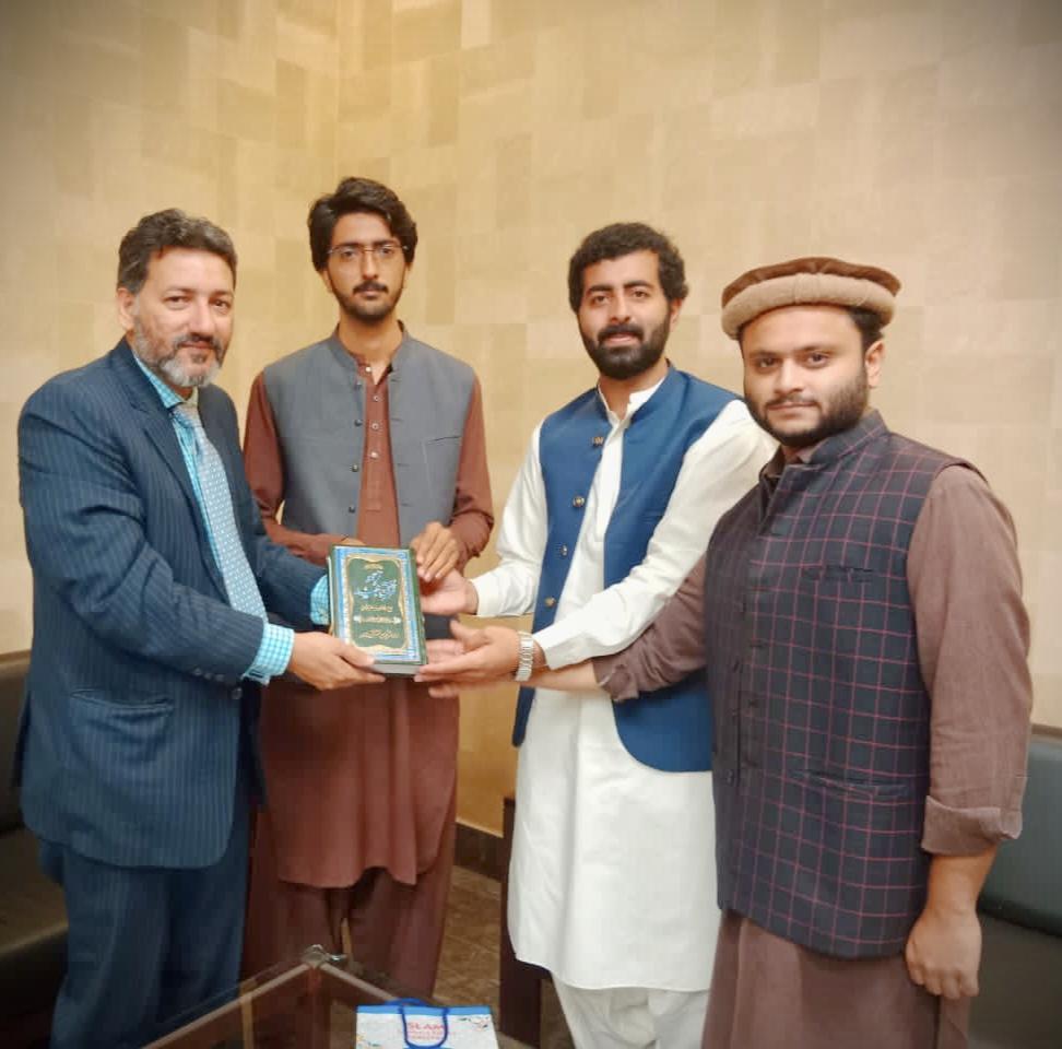 jamiatbzu15's tweet photo. ناظم جامعہ بردار حارث بلوچ کی ذمہ داران کے ہمراہ چیئرمین ہال کونسل ڈاکٹر مقرب اکبر صاحب سے ملاقات بوائز اور گرلز ہاسٹلز کے مسائل
صفائی،گرم پانی، صاف پانی، میس و  ریٹ لسٹ، دھوبی، کینٹین، لائٹس، وائی فائی،پارکنگ میں لائٹس اور کیمروں کے حوالے سے تفصیلی گفتگو ہوئی۔
#JamiatPrideOfBZU https://t.co/hYkp9GdLCn