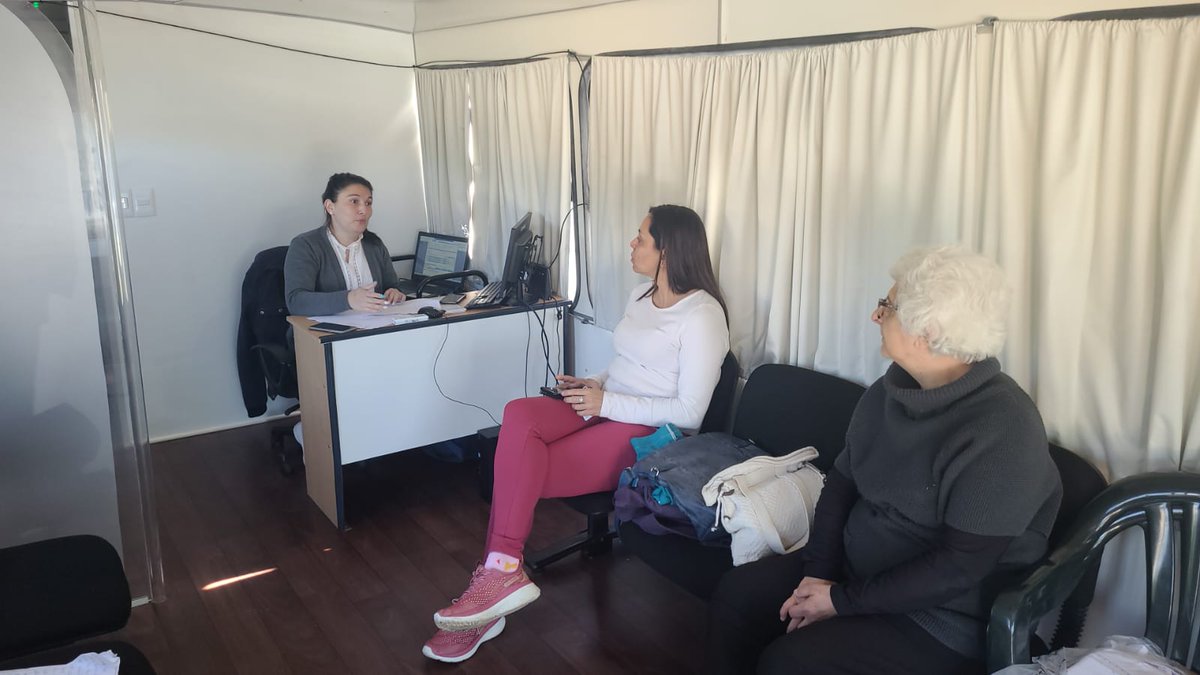 ASSEcomunica's tweet photo. 682 usuarias de diferentes zonas del depto. de #Artigas, accedieron a sus estudios en el #MamógrafoMóvil de la #ComisiónTécnicaMixtadeSalto Grande; en dos jornadas de las que participaron técnicos del #Hospital de Artigas y #Gremeda, con la colaboración del #INCA
#Accesibilidad https://t.co/QFiiom4wm6