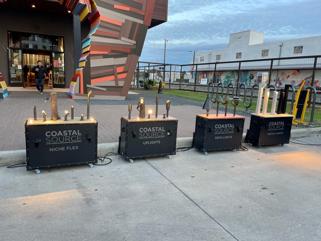 BMccoyis's tweet photo. @Coastal_Source products truly defy the elements! We had a wonderful time @buffbrew last week watching Coastal Source audio and lighting demonstrations. 
#coastalsource #landscapelighting #entrylevelaudio #outdoorspeakers #buffalobayoubrewing #buffbrew⁠ https://t.co/F5dp9XKoBr