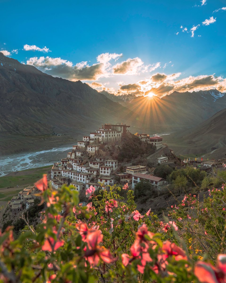 People don’t take trips, trips take people.
#spiti #incredibleindia
