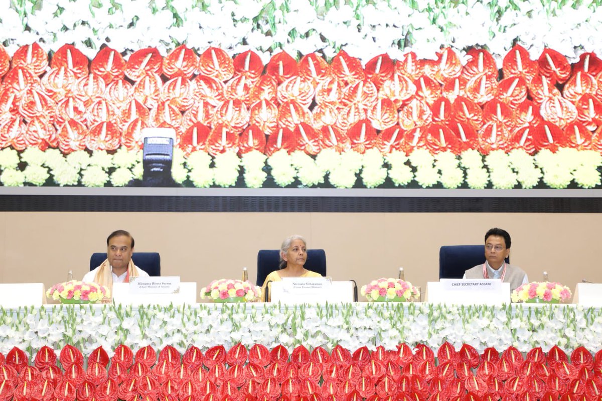 It was an immense pride to attend the opening session of the 400th Birth Anniversary of Bir Lachit Borphukan in an unmatched vibrant manner in Vigyan Bhawan,New Delhi in the august presence of HCM @himantabiswa sir & Hon’ble Union FM Smt.@nsitharaman ji. (1/2)