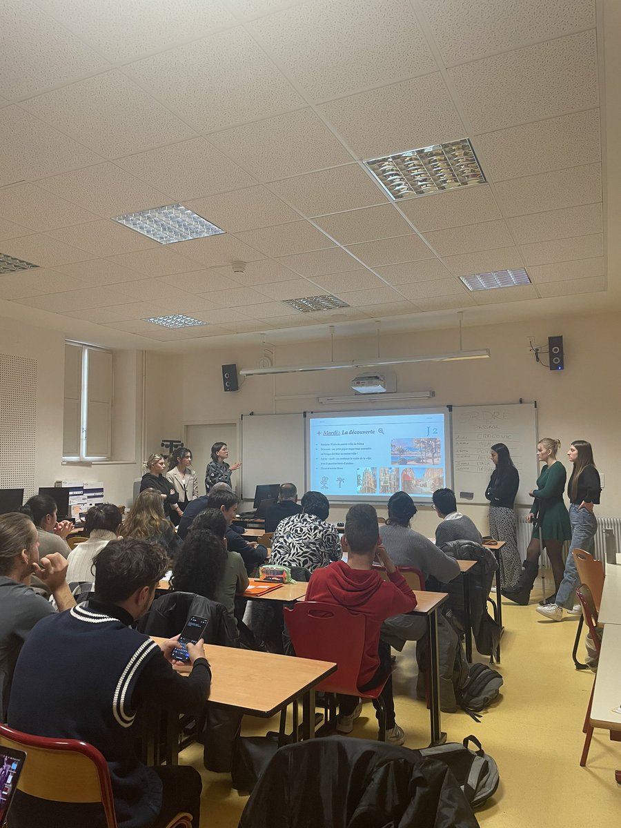 BTS Tourisme Foix tweet media