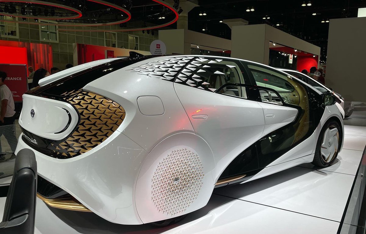 bungalow360's tweet photo. @caslernoel @elonmusk Was just at Los Angeles auto show and it was ALL about the electric car. So many NEW designs and technology. This is Toyota but my favorite was Hyundai Ionic 6. https://t.co/nufsbvBy6S