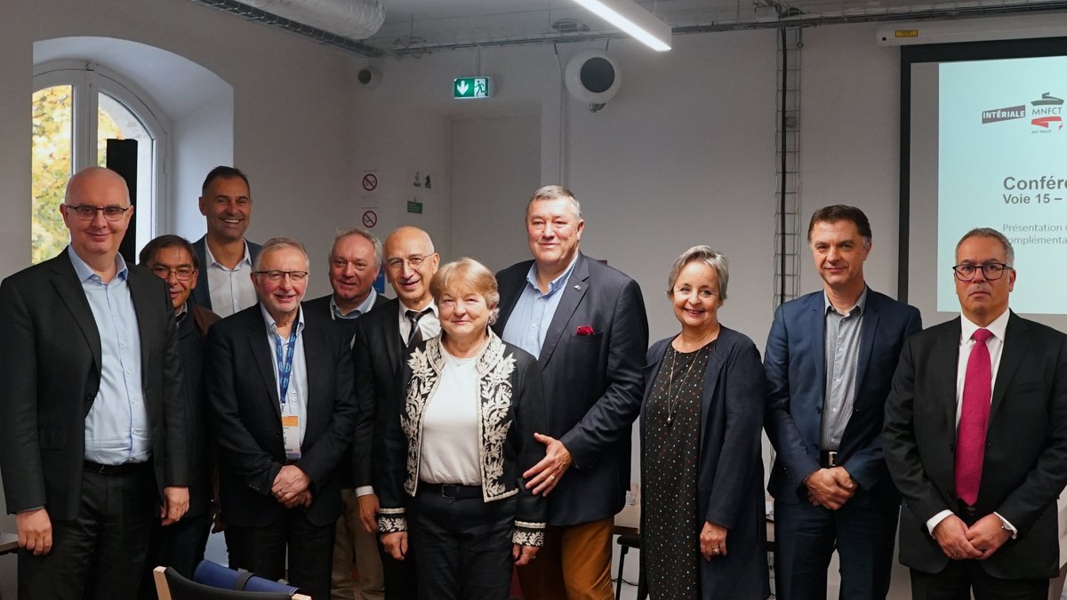 📣 Ce matin pendant le #SMCL2022, La MNT a tenu aux côtés d'assureurs mutualistes une conférence de presse afin de présenter 16 propositions pour la réussite de la réforme de la #PSC. Retrouvez-les dans notre plaidoyer commun👉 bit.ly/3Ez3B1b