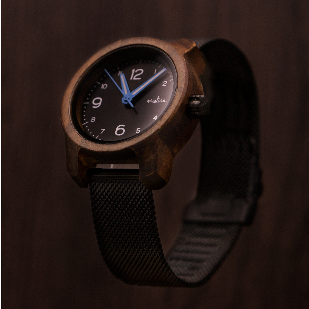Don’t wait until Friday: 20% off  SITEWIDE 🖤 📢 - mailchi.mp/misturacanada.…

#blackdeals #blackfriday #blackfriday2022 #gift #christmasgift #misturacanada #misturawatches #uniquepiece #woodenwatches #artisan #watches #wood