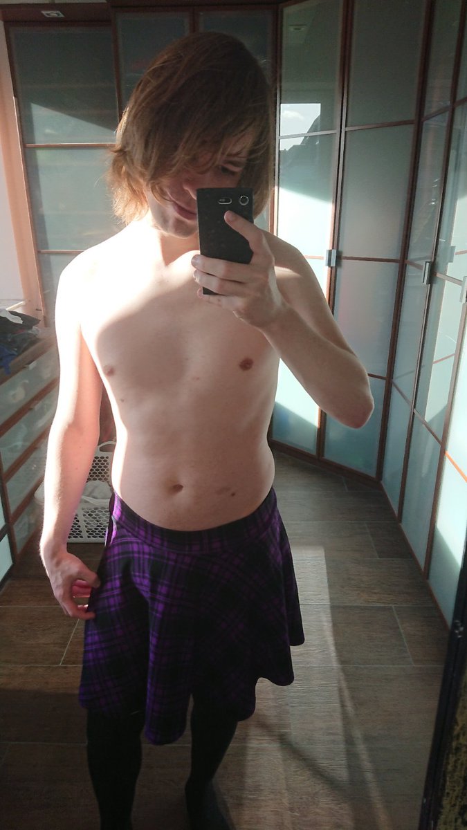 NeatherFem tweet media