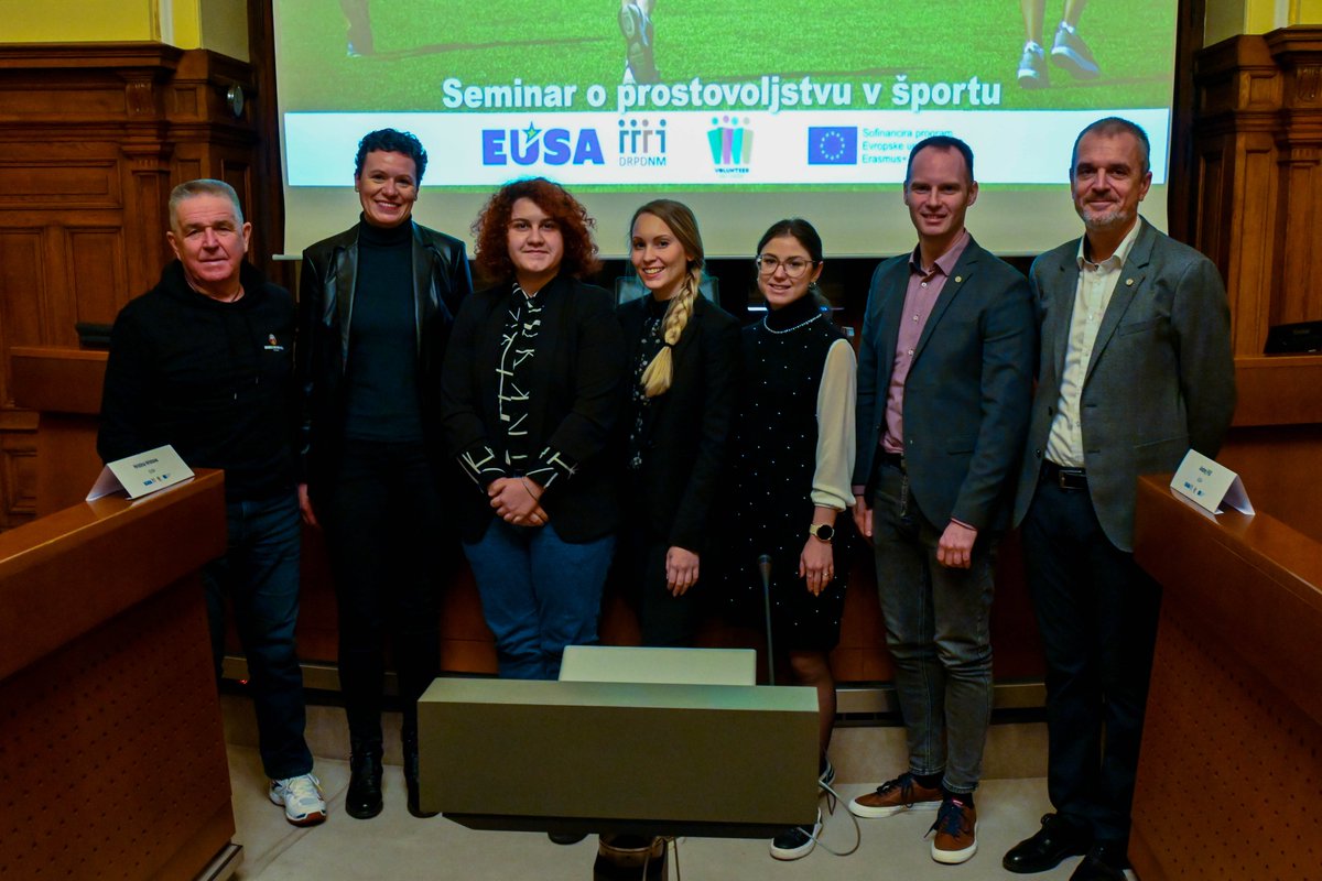 EUSA with its Institute and @DRPDNM organised a seminar on #volunteering in sport, held in the City Hall of Municipality of Ljubljana, within the framework of the international volunteer project @WorkServe, co-financed by the EU programme #Erasmus+.
eusa.eu/seminar-on-vol…