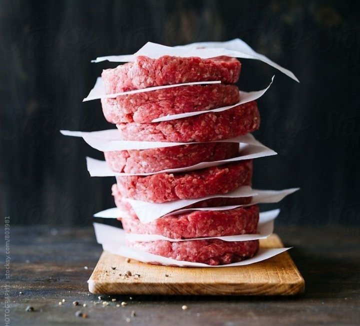 carnesprieto1's tweet photo. CARNES PRIETO.VARIOS TIPOS DE HAMBURGUESAS..TERNERA CON SETAS.TERNERA.HAMBURGUESA DE POLLO.HAMBURGUESA CERDO.HAMBURGUESA SECRETO CERDO CON MIEL Y TOMATE.ETC https://t.co/a3g9IAa5tW