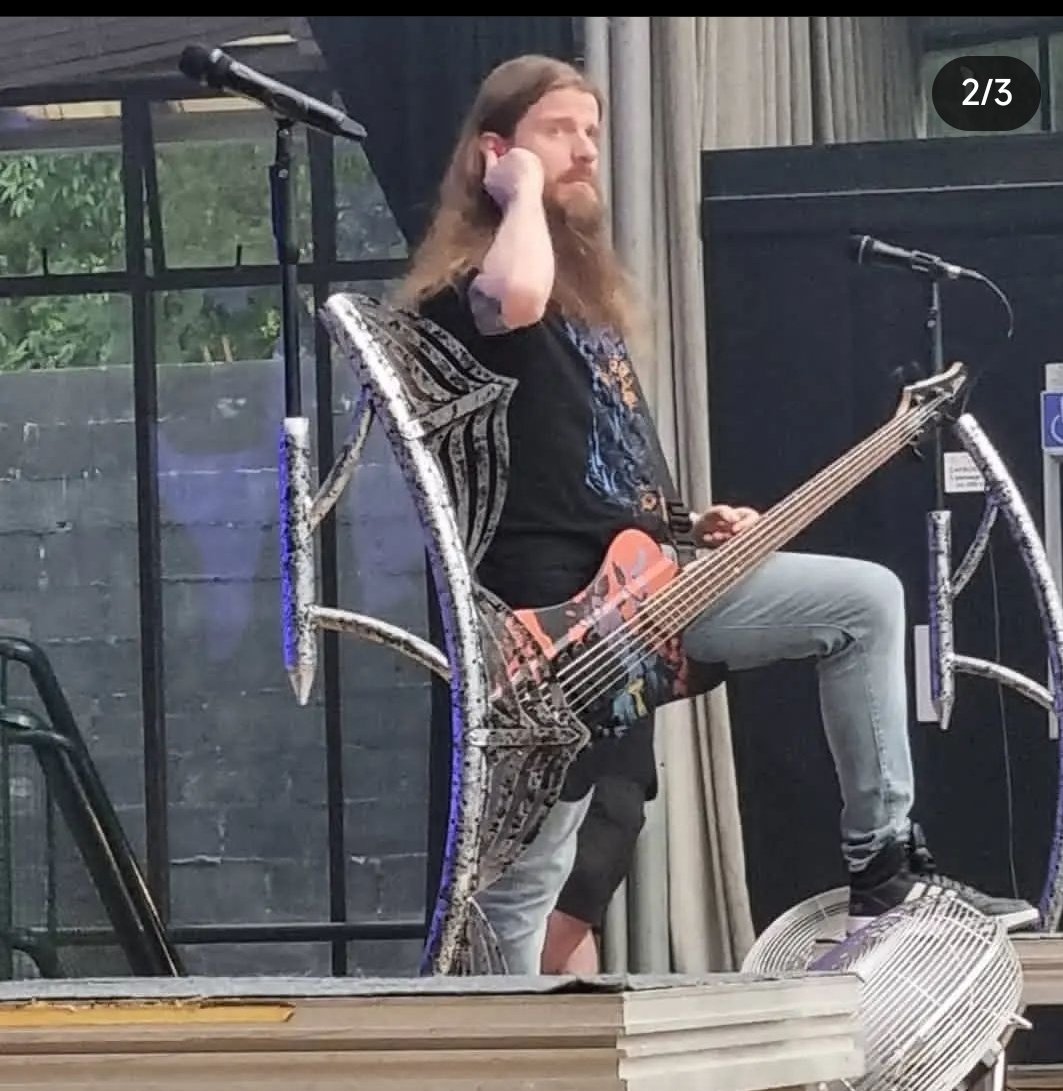 Rodrigo198827's tweet photo. Melhor apresentação! 
@Epica https://t.co/2nPIHLyv52