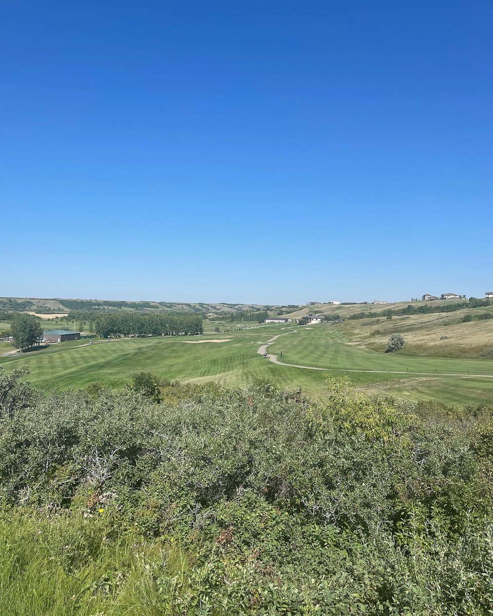 Deervalleygc's tweet photo. Looking to join a club next summer? Check out our 2023 membership information by hitting the link below. Early bird discount runs until December 15th. 

https://t.co/IZtvdpNylo

#valleylife #golfyqr #golfregina #golfsk #golfsask https://t.co/2cbTCahdjV