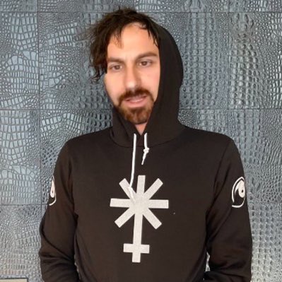 JakeHartnell's tweet photo. #NewProfilePic https://t.co/lqyaaGDCzX
