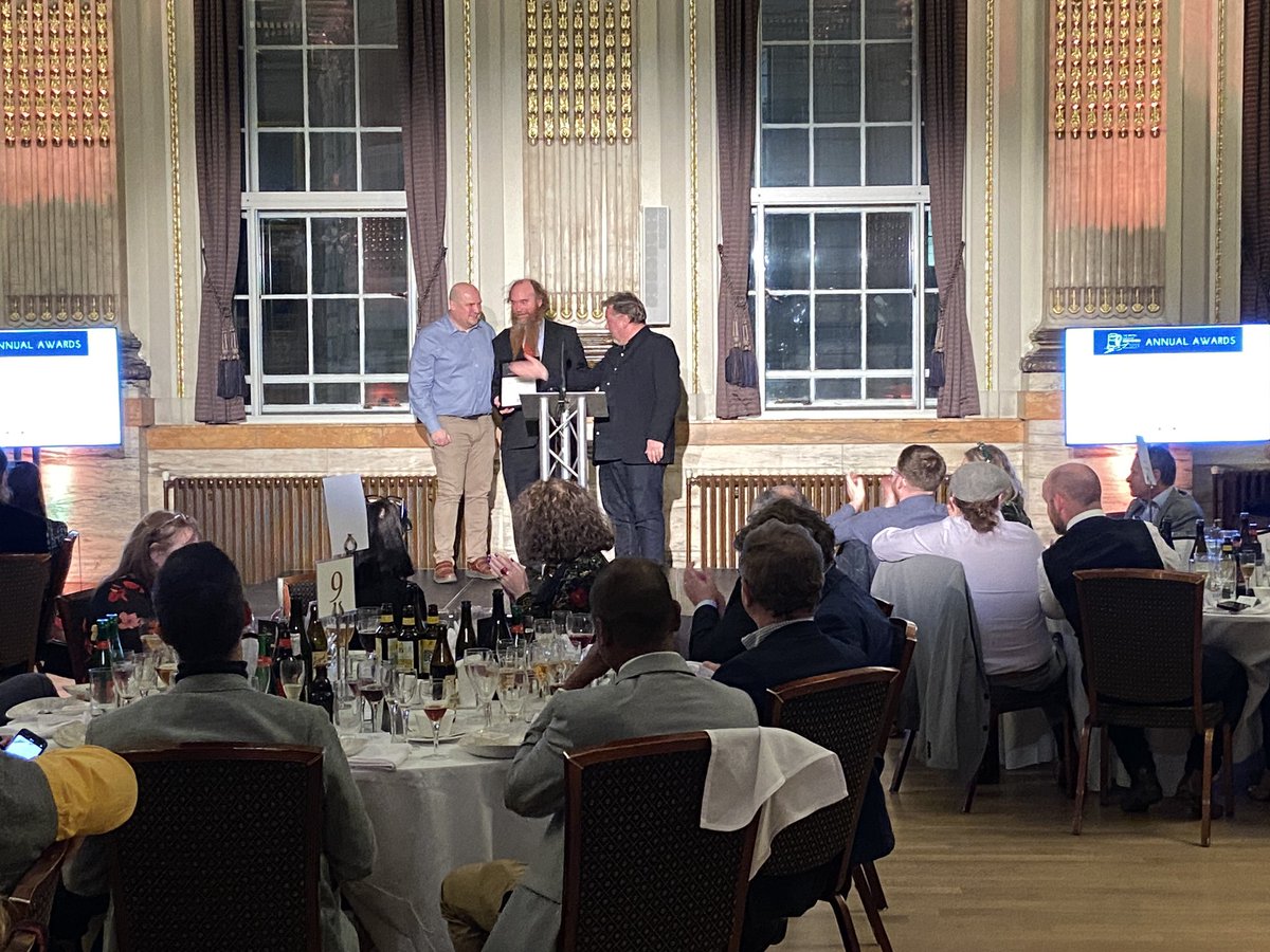 Britbeerwriters's tweet image. Congratulations to Andy Parker @tabamatu of Elusive Brewing @ElusiveBrew named @Britbeerwriters Brewer Of The Year, sponsored by @SIBA01