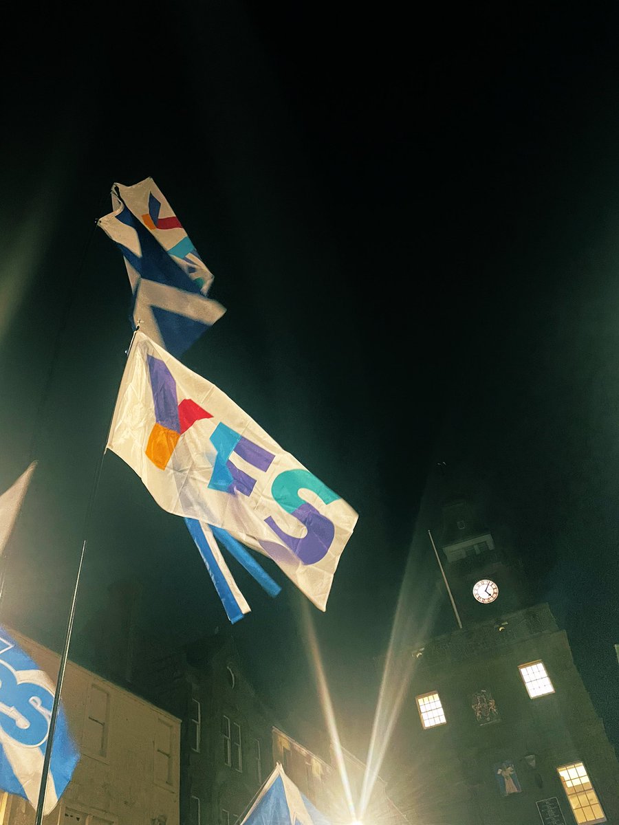 _morganlovex's tweet photo. Sad day for Scotland. Democracy must prevail 💙 #IndyRef2 https://t.co/thUCvAHHYo