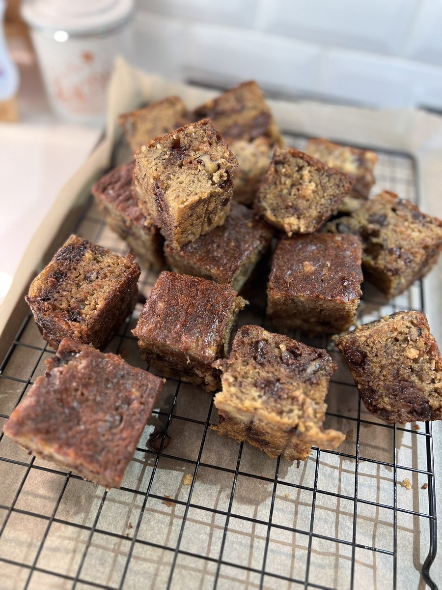 ChefLaurenW's tweet photo. Banana-Nut-Chocolate Bread ๐๐ฅ๐ซ
Itโs a mouthful! ๐
#PrimeTaste #DCchef #JSTNDRD https://t.co/cpkX3RXa6e