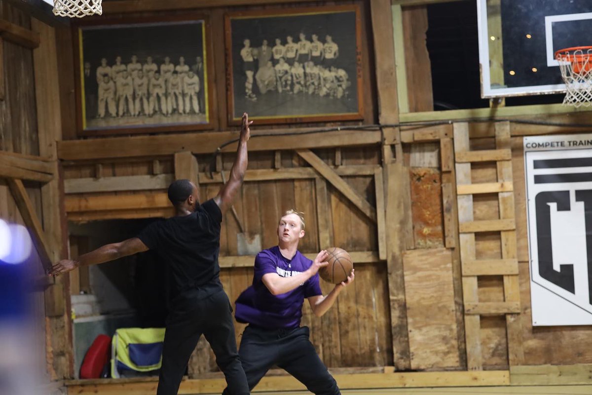 Jordan and Courtney Moses Delks tweet media