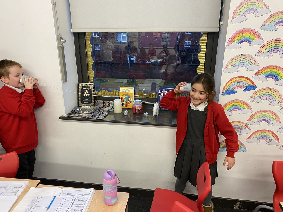 NewParkPrimary's tweet photo. 4L loved finding out how to make the best string phone. We found out that large paper cups with short thin string, pulled tight, carried the most sound. #NP_4L #NP_Science https://t.co/l7sZfXhwqX