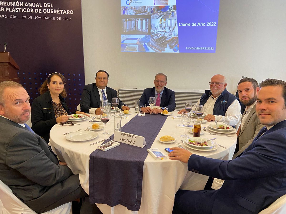 Cluster De Plasticos De Queretaro tweet media