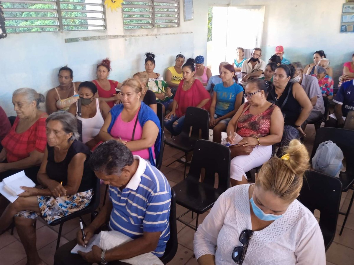 ReynaldoUjc's tweet photo. 👉 Desde #Manzanillo nos reunimos hoy con los Consejos Populares# 8 La Demajagua y el Consejo Popular #3 Andrés Luján Vázquez. #VoluntadDeElegir  y #YoVotoEl27 .
#Cuba #ProvinciaGranma 
#UJCGranma  #todosjuntos https://t.co/KAcRQdxXLN