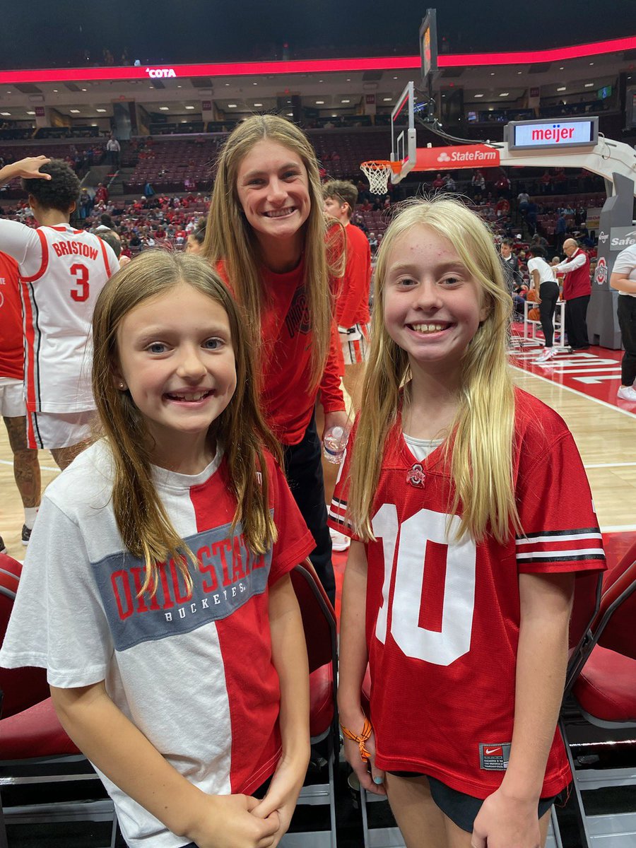 Thank you <a href="/JacySheldon/">Jacy</a> for taking a minute to make these girls’ day! Best of luck to you and <a href="/OhioStateWBB/">Ohio State Women’s Basketball</a> this season! #O-H #GoBucks