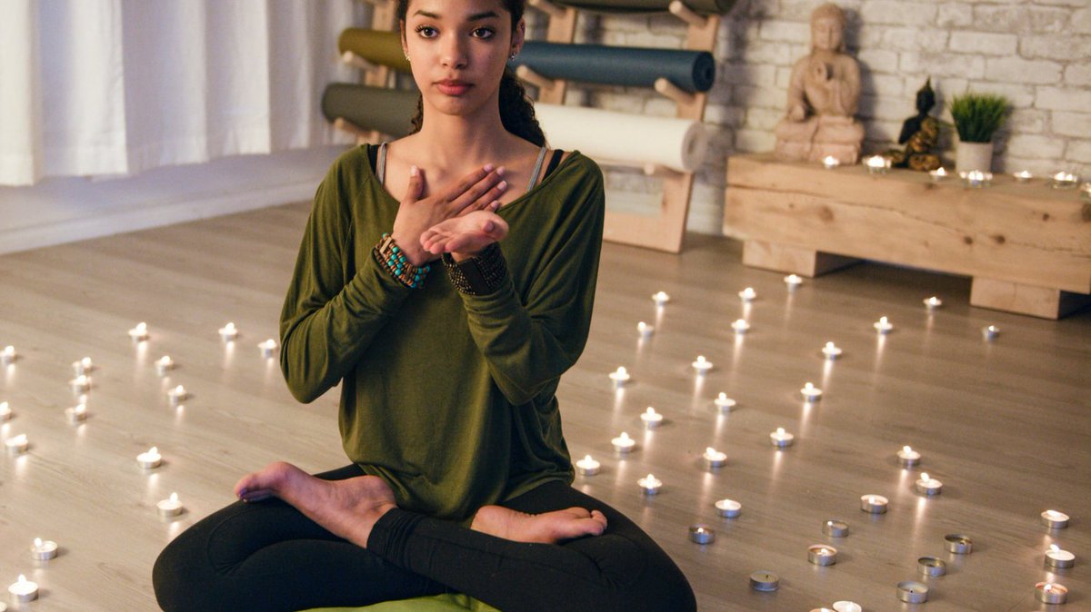 UUSantaMonica's tweet photo. Coming on Sunday: “Mindful Living” streaming on Facebook @UUSantaMonica. Worship at 10:30 am. Join us to journey with Jesus and the Buddha this Sunday. #mindfulness #spiritualpractices #uuservice https://t.co/0xvyvfNLtr