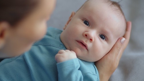 ‘Tongue movement in babies could point to ‘silent’ language practice’ (3 minute read). A study aims to use ultrasound technology to understand whether language development in infants starts much earlier than the ‘babble’ phase. #IcommunicationP miragenews.com/tongue-movemen…