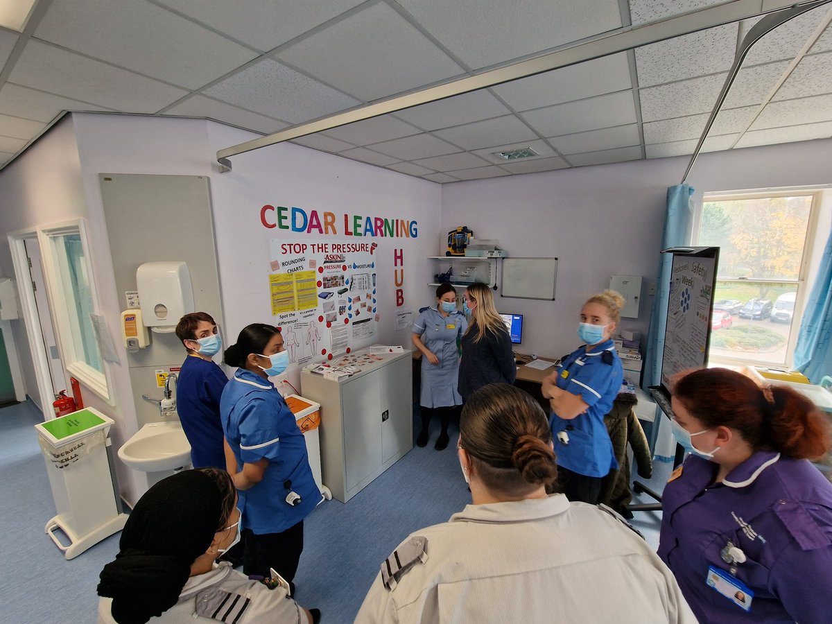 solon41's tweet photo. STOP THE PRESSURE,  teaching sessions @cedarward, @TVN_UHCW ,@UHCWPDTeam ,@saintcrooshospital, @UHCWP2E https://t.co/iUqwLf0276