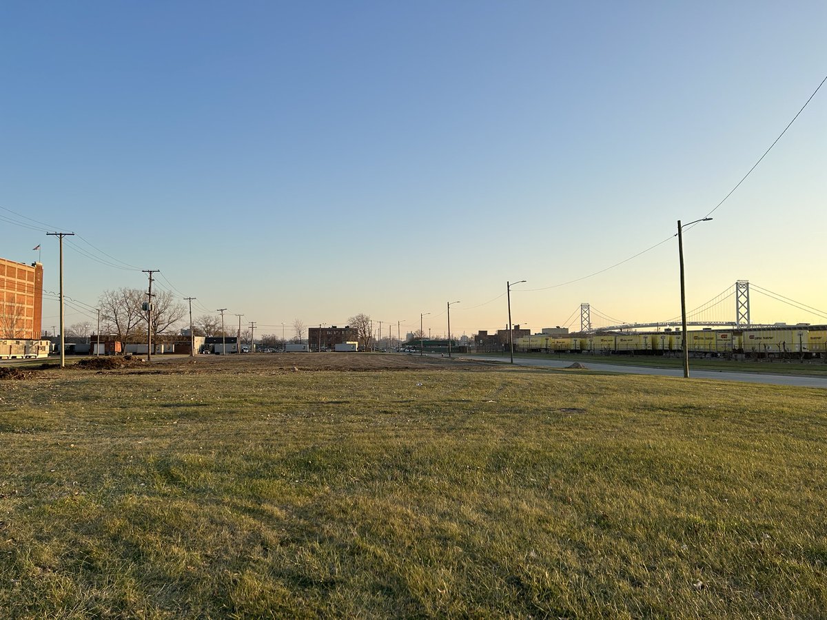 On 14th near depot: 3 buildings demolished, trees cleared, parcels changed hands from Detroit to Ford and from railroad to tunnel entity. 🤔 Anyone knows what’s up? And the Morouns fenced off more public easement land 🤦🏻‍♂️ <a href="/kirkpinhoCDB/">Kirk Pinho</a> #detroitcre