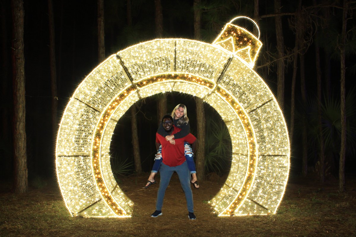 CityPortStLucie's tweet photo. Our popular #PSLinLIghts Holiday Photo-Op Contest is here! 🤩
All you need to do is visit one of the 11 photo-op destinations throughout Port St. Lucie, snap a photo, email it to us and win prizes!
Locations and contest rules ➡️ https://t.co/LU23Fb0MnZ https://t.co/GTHOp7ZENs
