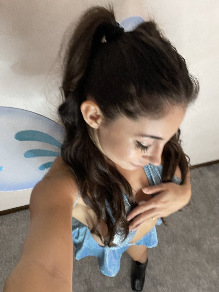 PeachyGi2's tweet photo. Hot Winx 😈💦 https://t.co/R36cr40STj #onlyfans #onlyfansgirl #onlyfansteen #sexy https://t.co/SKk4AowGjp