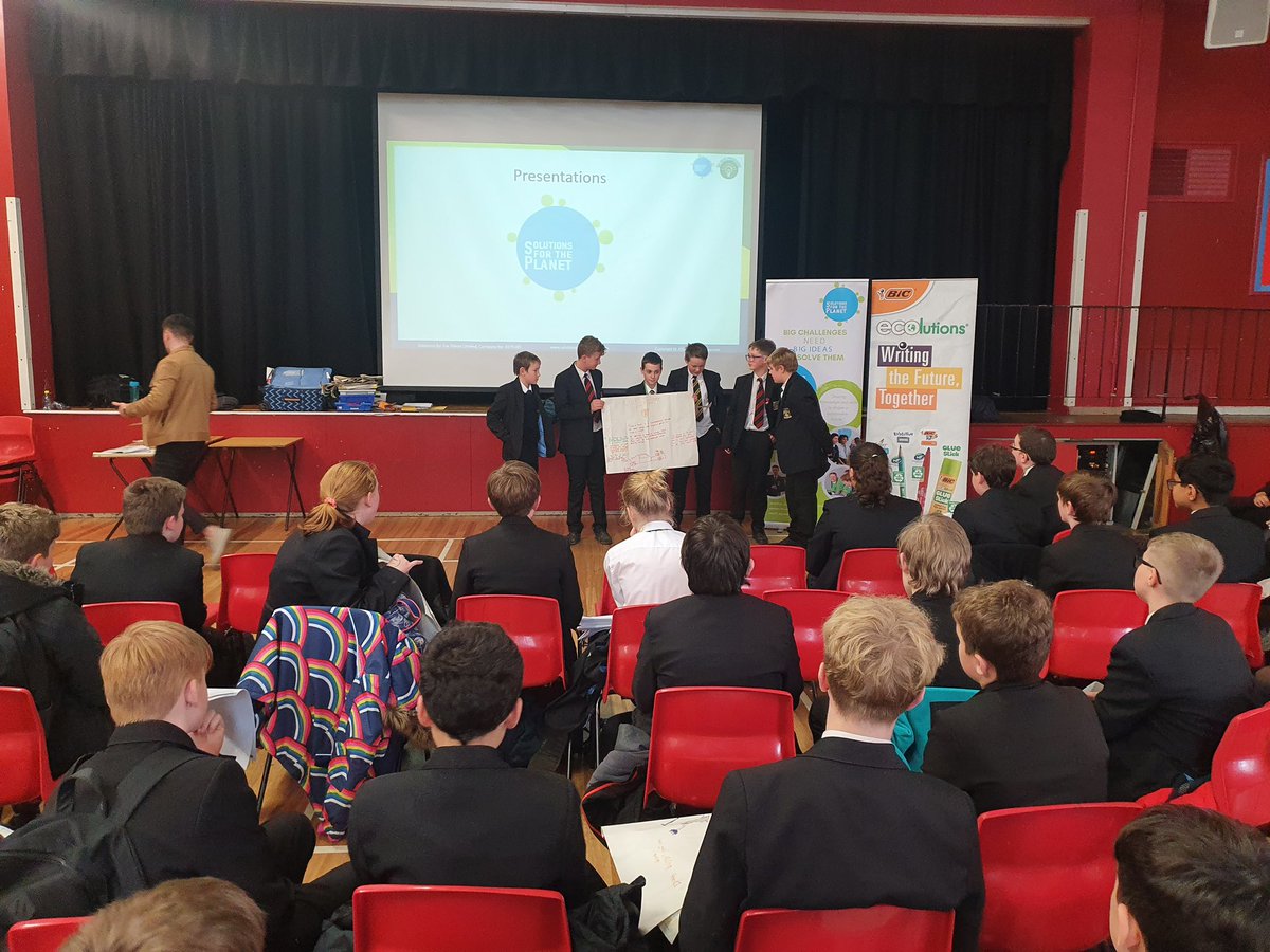 SettleCollege's tweet photo. Today, Settle College Science department, alongside #S4TP and managers from Tarmac joined years 7,8 and 9 to prepare for the national big picture competition that we have had such success in the summer with previously! https://t.co/ceZkckQRfM