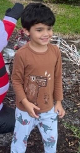 OrangeCoSheriff's tweet photo. MISSING CHILD: We need your help locating 5-year-old Aaron Pena, who wandered away from his home on Savannah Landing Cir. at around noon today. He was wearing pajamas with a dinosaur print &amp; was barefoot. If you see him, please call 911 immediately. https://t.co/YRzbmy1XeG