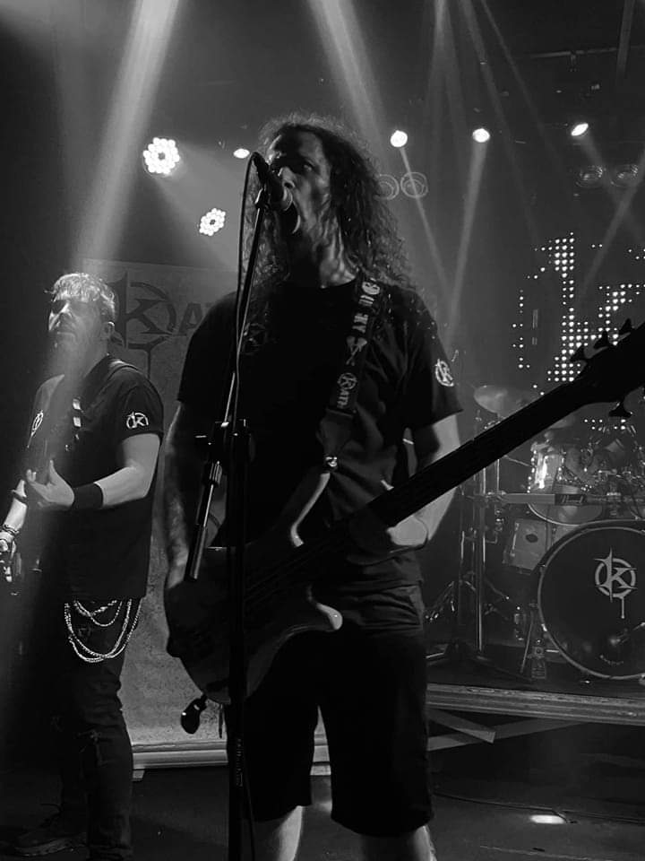 Felicidades al "úlcera" de la banda. 😆🤣
Siempre preocupao por tó y dándolo tó. 
¡Por muchos años más! 
  👹