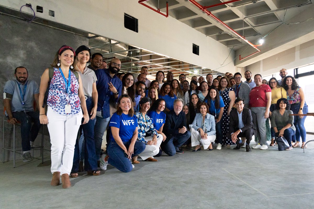 WFPChief's tweet photo. Shout out to our incredible @WFP team in #Venezuela! They have gone all out to deliver food &amp; hope to more than 400,000 school children and their families this year. Together we can and will do much more for the Venezuelan people. https://t.co/fC2uQGh6yy