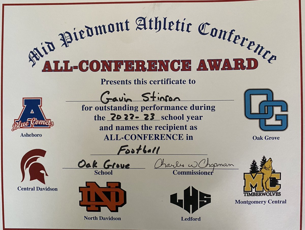 GavinStinson3's tweet photo. Extremely thankful for my coaches and teammates for pushing me to be the best player I could be.  I feel honored to be named All Conference for the MPC Conference this year!!!!!! @FootballHolcomb @OakGroveGrizzFB @CoachCreason66 @JaredRolfes @CoachHinson @CoachBills92 https://t.co/dpGSYQ2ucl