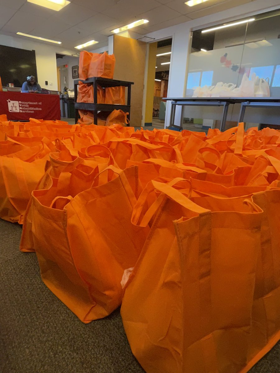 202ForPeace tweet media