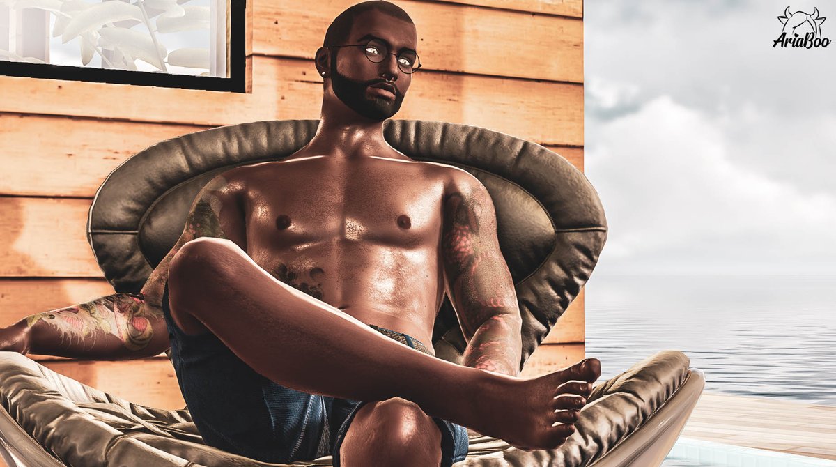 A new catalog from my latest photoshoot with xOwl aka AriaBoo. Hope you all enjoy it.