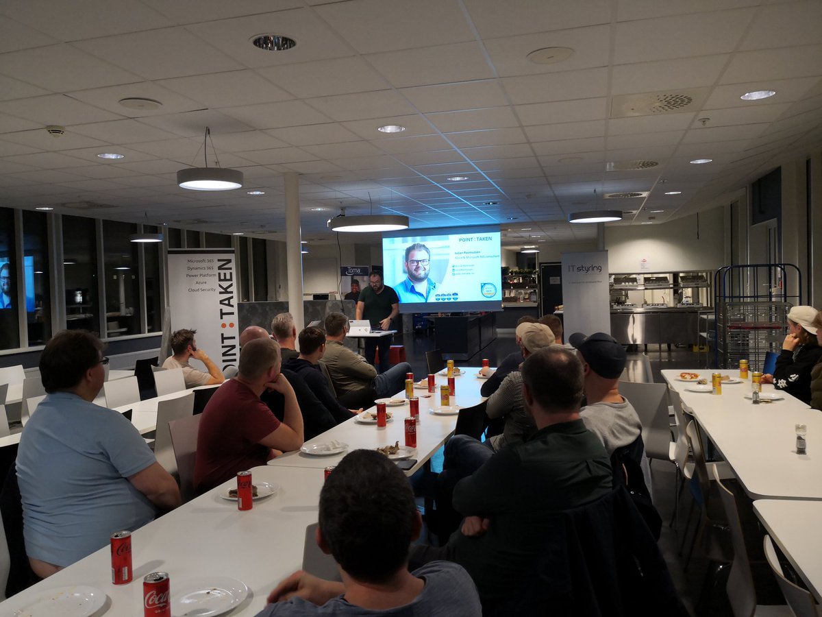 Mr <a href="/JulianRasmussen/">Julian Rasmussen | MVP</a> rockin the stage at #o365uga