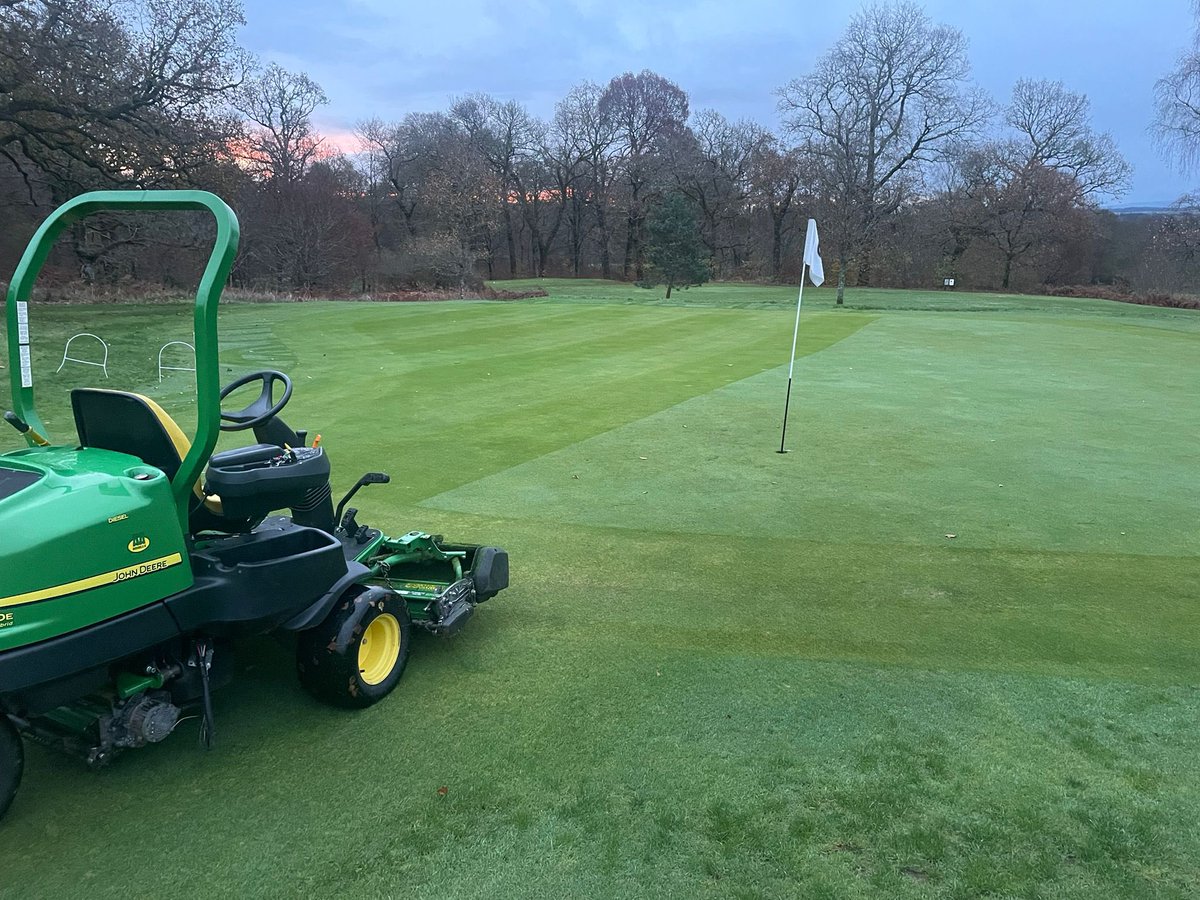 GrantDonaldso12's tweet photo. Out cutting greens late November, if I’m honest this wouldn’t have been possible a couple of years ago, and it shows the boys that all the hard work they put in day after day is paying off. Still a long way to go but heading in the right direction I think. ⛳️⛳️ https://t.co/lCGysqS6v5