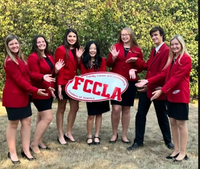 SDFCCLA's tweet photo. 🎶 Go Best Friend 🎶

Give a Shout Out to Your FCCLA Bestie! #RockintheRed #sdfccla https://t.co/6Q1Mr6BPAY