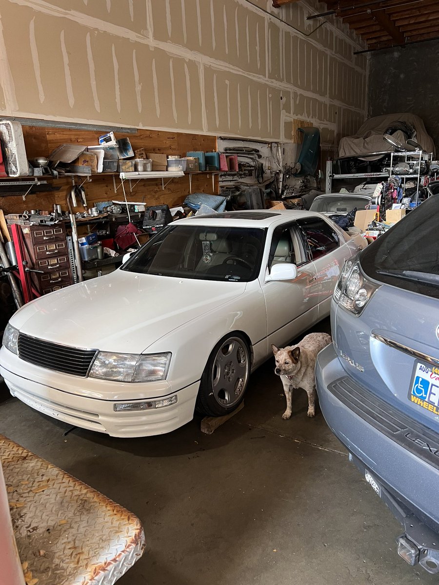 bellgare's tweet photo. do i pick this ls up for around $500-$900 in labor trade work? needs oilpan, subframe, steering rack https://t.co/tcREX1B9We