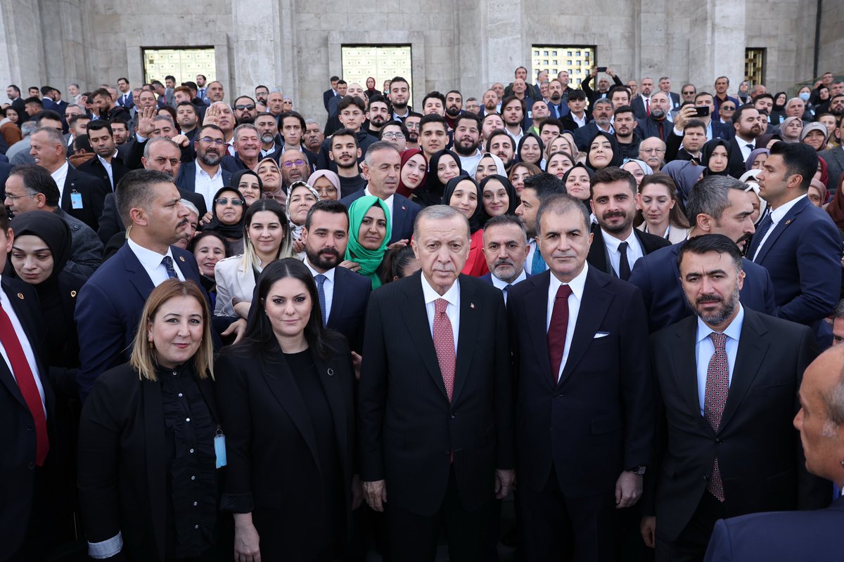 jsarieroglu's tweet photo. 📍TBMM 

Partimizin Grup Toplantısına katılan Adana Sarıçam İlçe Teşkilatımız ve milletvekillerimizle birlikte Cumhurbaşkanımız Sayın Recep Tayyip Erdoğan ile bir araya geldik. 

Cumhurbaşkanımız liderliğinde kıymetli teşkilat mensuplarımızla 2023’e emin adımlarla ilerliyoruz. https://t.co/EbACoq7ul5