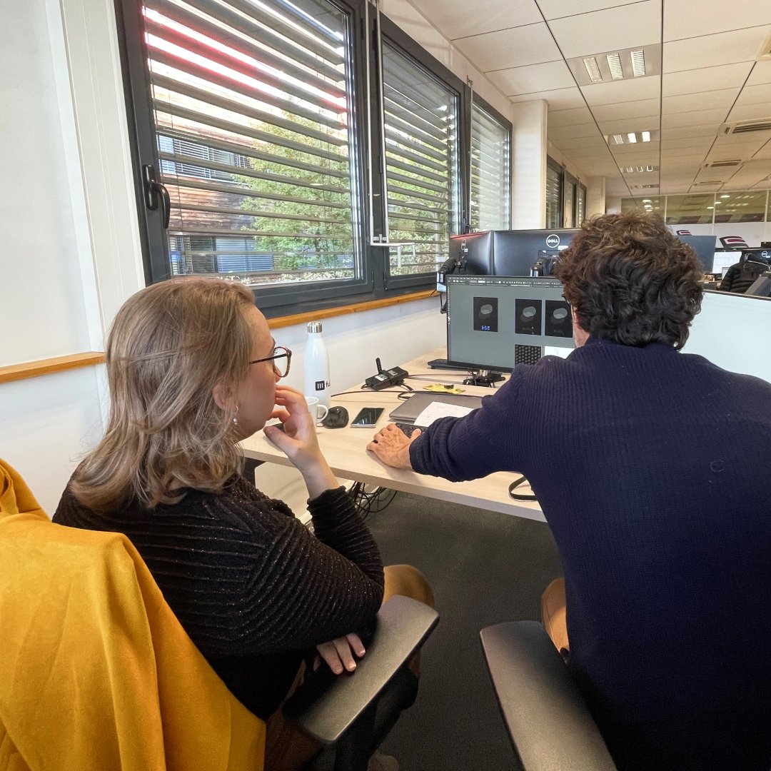 SullyGroup's tweet photo. Notre équipe #design du #studioUX travaille sur de nouveaux #projetsdigitaux ✏️

Réussir un projet digital passe par une bonne #expérienceutilisateur. Les #designers et #créatifs du groupe mettent l'humain au cœur de la conception.

#SullyGroup #UXdesign #UXUIdesign https://t.co/pvHo4L15Uh